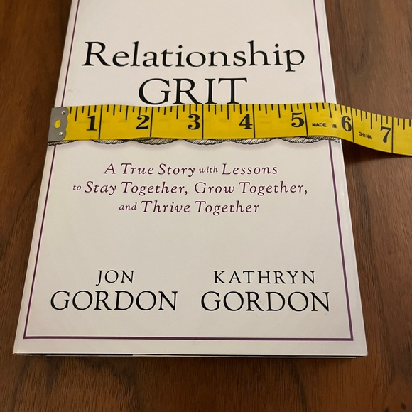 Book “The Relationship Grit” by Jon & Kathryn Gordon. - Picture 9 of 10